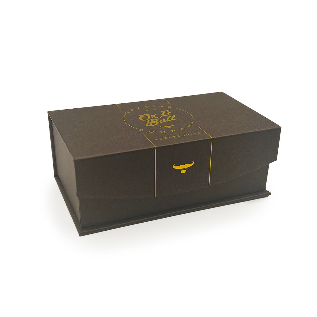 Gold and Onyx 5-Stud Set